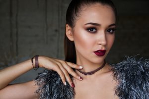 Srebrny choker
